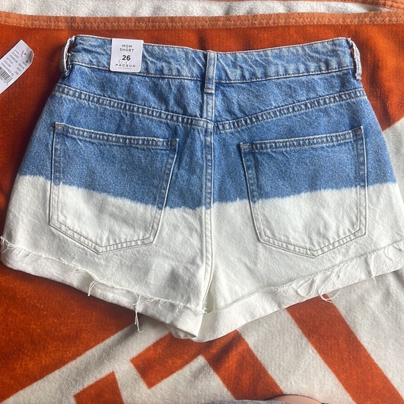 Two Tone Mom Short - Picture 3 of 5